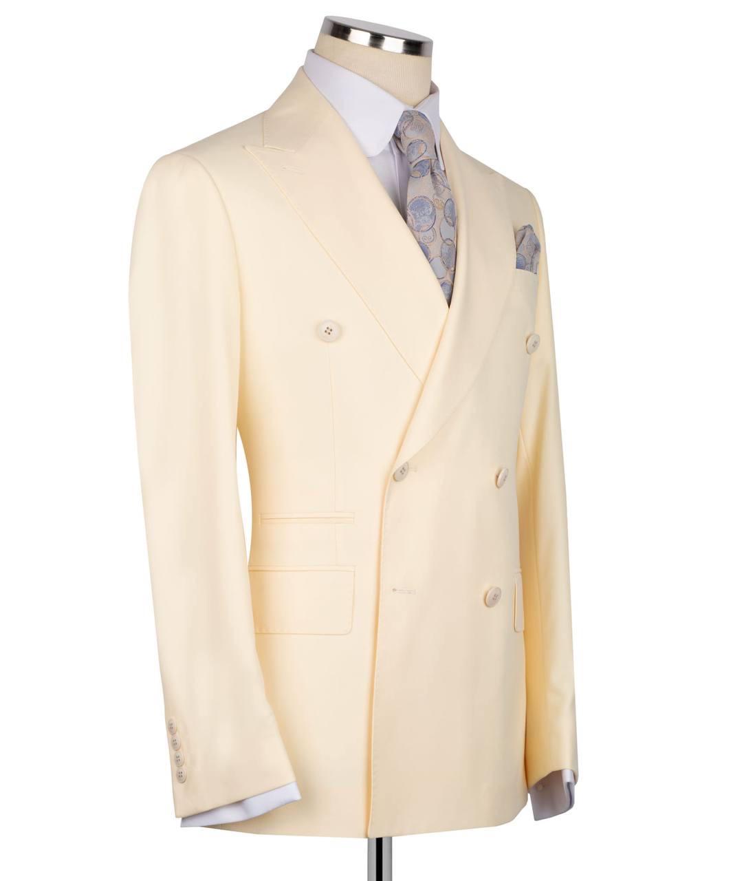 Light yellow suit jacket on a mannequin with a white background