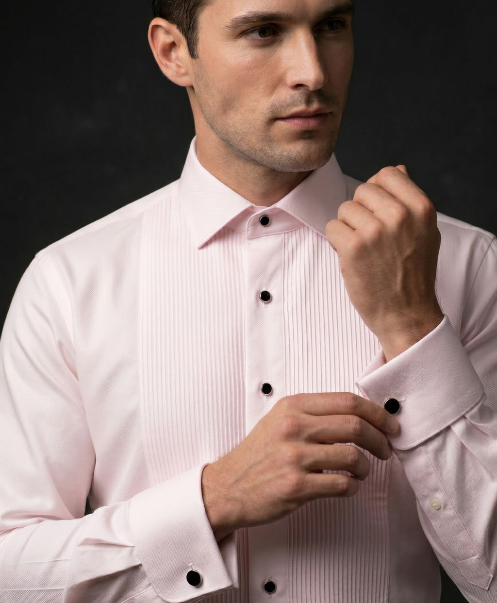 mens-white-formal-shirt-pleat-texture-detail_1